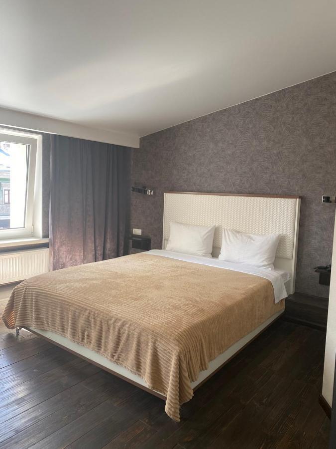 Afina Aparthotel Odessa Buitenkant foto