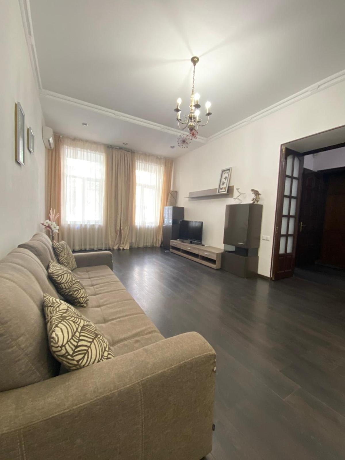 Afina Aparthotel Odessa Buitenkant foto