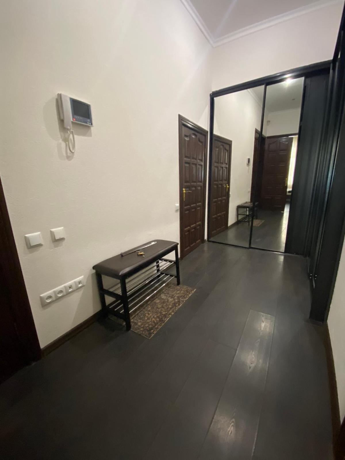 Afina Aparthotel Odessa Buitenkant foto